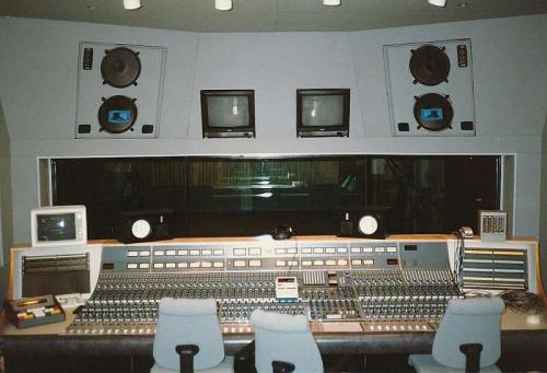 urei813c-studio